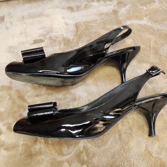 Via Spiga Black Sling Back Patent Leather Stiletto Heel with Bow - Picture 7 of 10